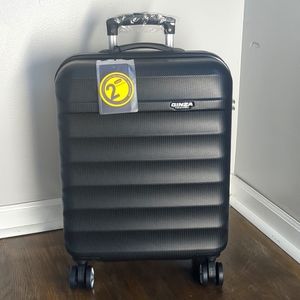 Carry-on 20" Anti-scratch ABS Material, Lightweight Spinner Black color